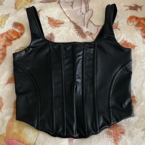 Express Body Contour High Compression
Corset Cropped Tank black leather